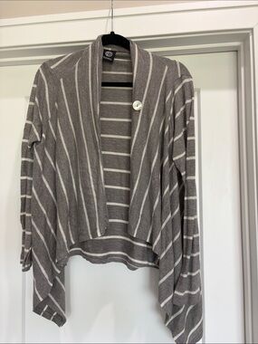 Bobeau Gray and Cream Striped Draped Open Cardigan M